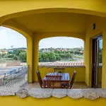 Gialle * San Teodoro (Sardinia)