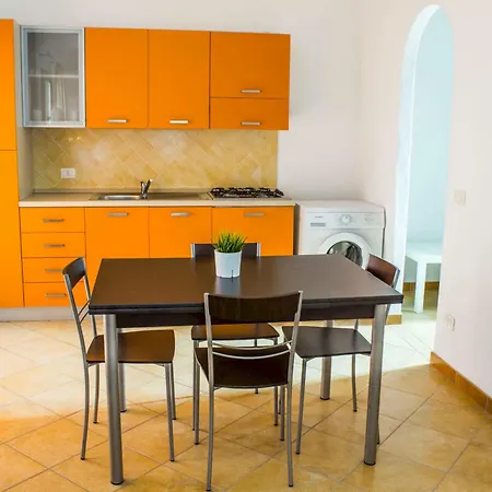 Apartment Case Gialle